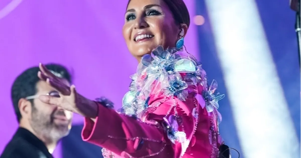Sibel Can’dan yaza ışıltılı merhaba