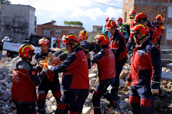 Samsun Büyükşehir Belediyesi’nden deprem tatbikatı