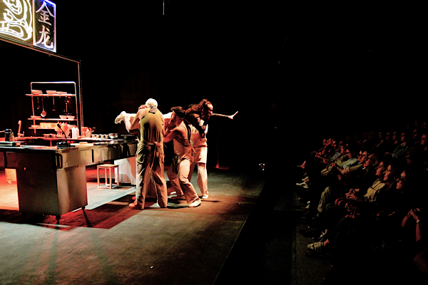 Bornova Belediyesi Şehir Tiyatrosu’nda yeni sezon başladı