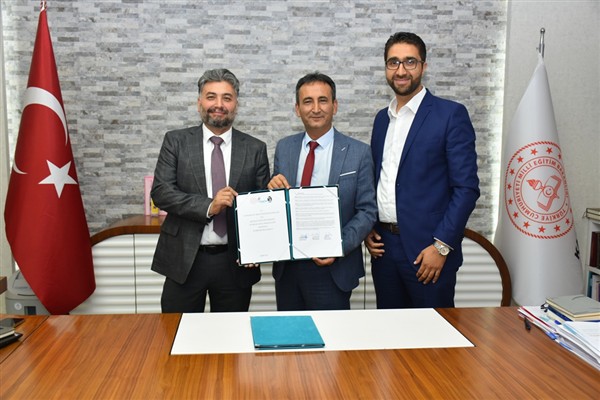 Karaman’da gençlerin gelişimine katkı sağlayacak protokol imzalandı