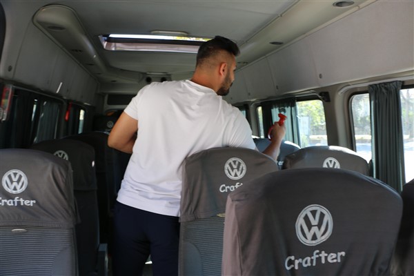 UKOME ekipleri servis araçlarını inceliyor