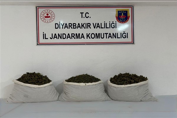 Diyarbakır’da 230 gram esrar maddesi ele geçirildi