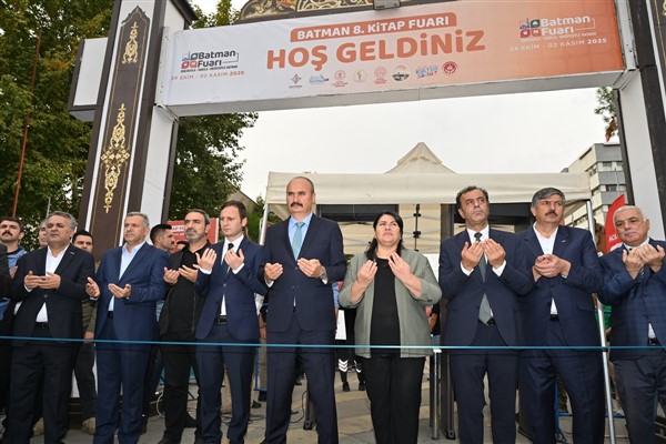 Batman 8. Kitap Fuarı ve Kültür Sanat Festivali, ziyaretçilere kapılarını açtı