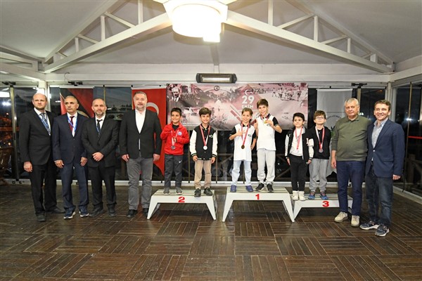 Osmangazi’de düzenlenen satranç turnuvası sona erdi