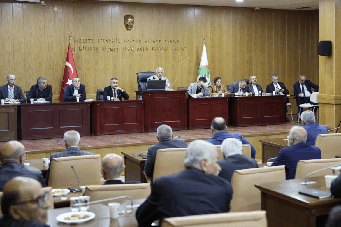 Başkan Şahin muhtarlarla bir araya geldi