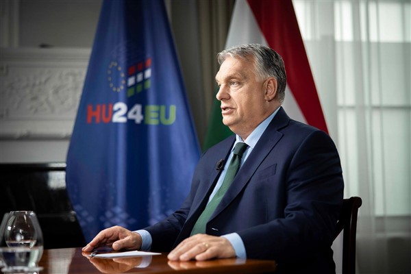 Orban: Silahlar sustu, rehineler serbest bırakıldı
