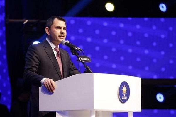 Bakan Kurum, Fatih Sultan Mehmet Vakıf Üniversitesi’ndeki törene katıldı