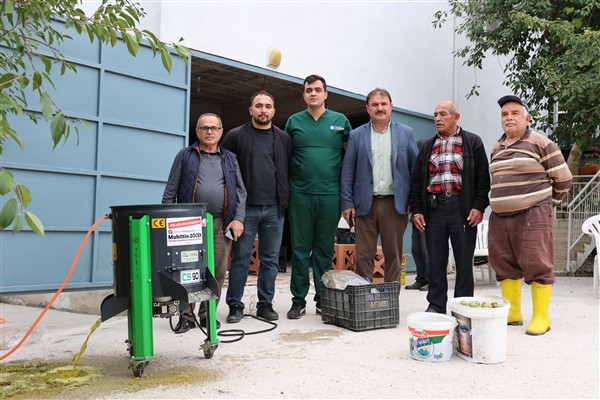 Belediyesi’nden ceviz soyma makineleri ile üreticilere destek