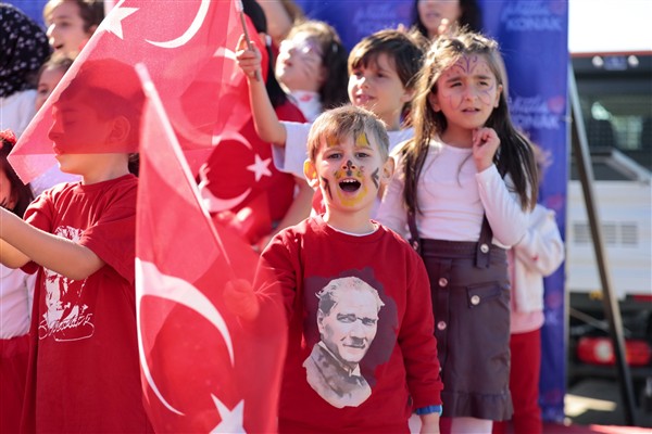 Konak’ta Cumhuriyet Bayramı coşkusu