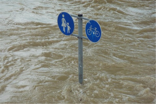 Hatay’da kuvvetli yağış nedeniyle sel ve su baskınları meydana geldi
