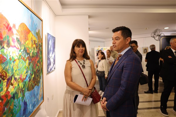 Ekim Geçidi Sergisi, Marmaris’te kapılarını açtı