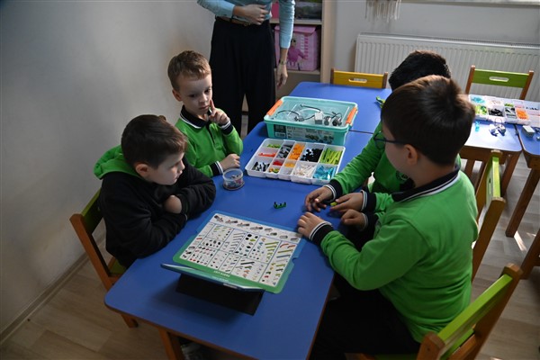 Büyükşehir’in minik öğrencileri için Robotik Kodlama kursları başladı