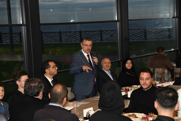 Başkan Genç, katıldığı programda öğrencilere tavsiyeler verdi