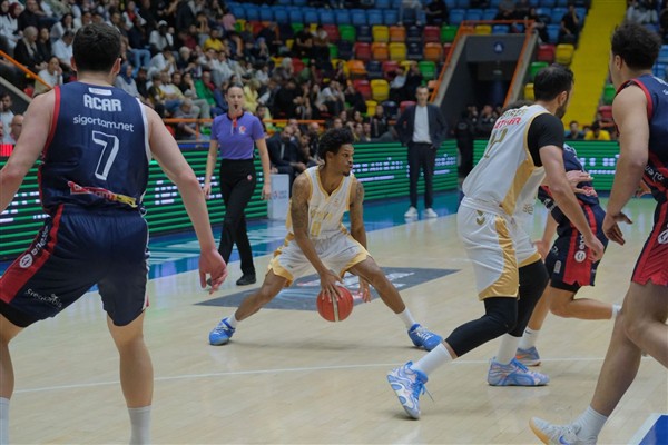 Konya Büyükşehir Belediyespor takımları yenilgisiz devam ediyor