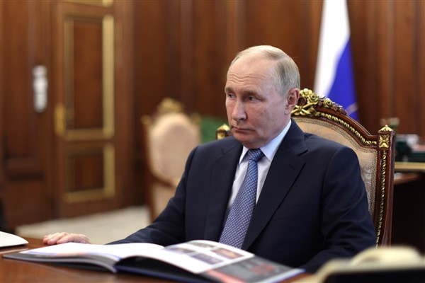 Putin, Kazakistan Cumhurbaşkanı Tokayev ile telefonda görüştü