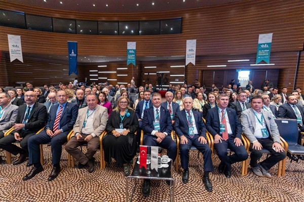 Başkan Tugay, iklim krizine dikkat çekti