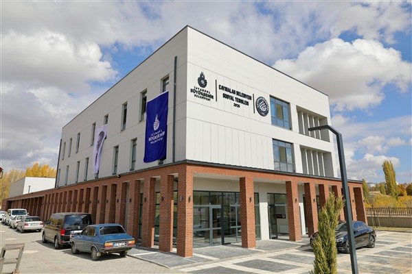 Yozgat Çayıralan Belediyesi Sosyal Tesisi hizmete açıldı