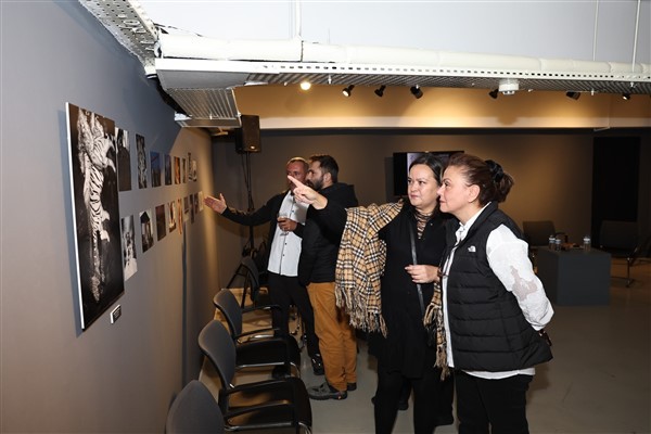 Vizör Fotoğraf Grubu’nun “Zincir” projesi sanatseverlerle buluştu