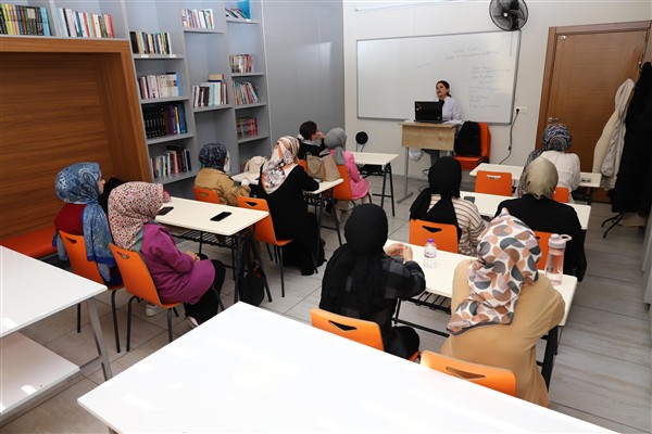 KOMEK yeni döneme 93 bin kursiyerle başladı