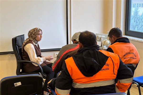 İnegöl Belediyesi’nden mobil sigara bırakma polikliniği hizmeti