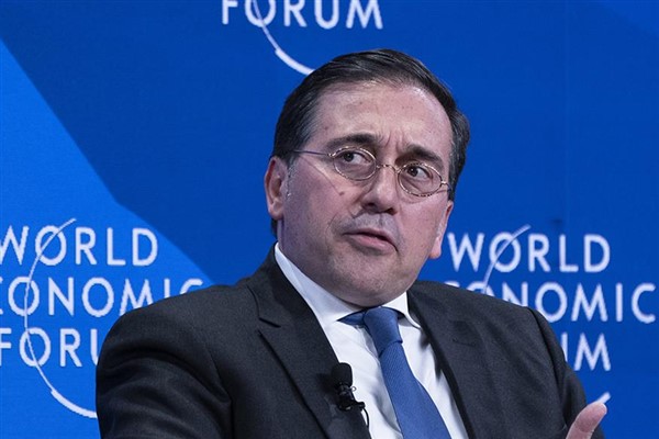 Albares, Hollandalı mevkidaşı Weel ile görüştü